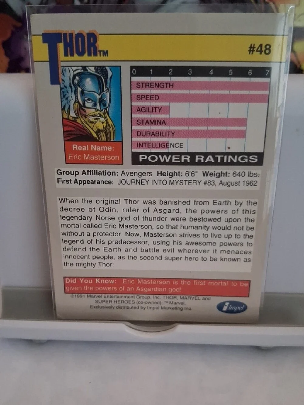 Marvel Thor Super Heroes Card - Red, Blue, Gold
